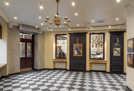 Деревянные окна из дуба для помещения общественного питания