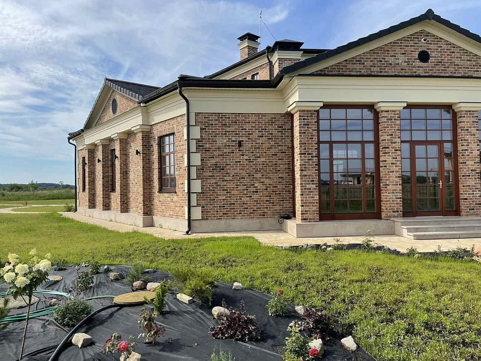 Деревянные окна из дуба